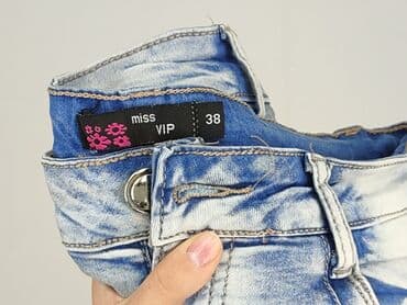 dżinsy z dziurami: Shorts for women, size M (EU 38) — 4
