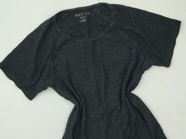 ubrania review: Review, Women`s T-shirt, size XS — 2