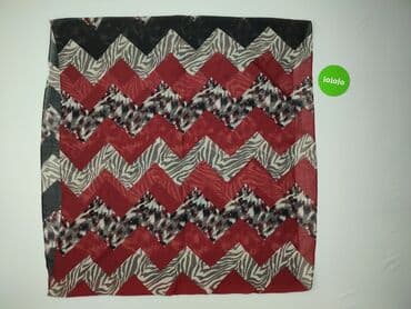h: Scarf, Female, condition - Good — 2