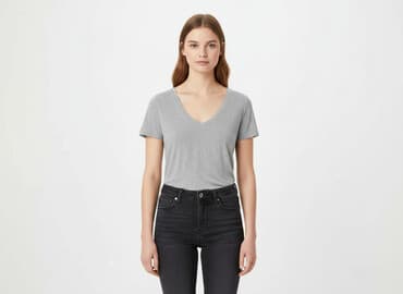 h and m slim fit t shirt: H&M, Women`s T-shirt, size XS — 1