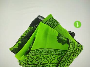 h: Scarf, Female, condition - Good — 4