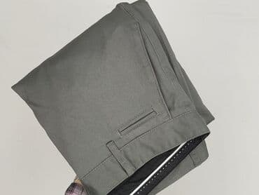 koszulka z dekoltem w serce: Chinosy dla mężczyzn, M — 6