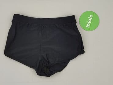 krótkie spodenki i czarne adidasy: Shorts for women, size XS — 3