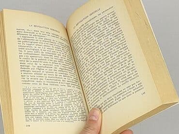 Książki: Książka, gatunek - Literatura faktu, stan - Bardzo dobry — 3