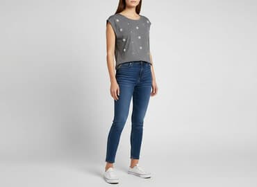 crop top coca cola: Esmara, Топ жіночий, розмір M на lalafo.pl — 7 crop top coca cola: Esmara, Топ жіночий, розмір M — 7