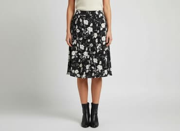 spódnice dla pań puszystych: Spódnica damska, rozmiar S — 1