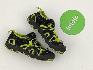 8a skarpety: Buty sportowe 27, Używany — 2