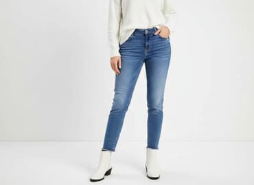 kombinezon narciarski damski używany: Jeansy damskie, rozmiar S — 6