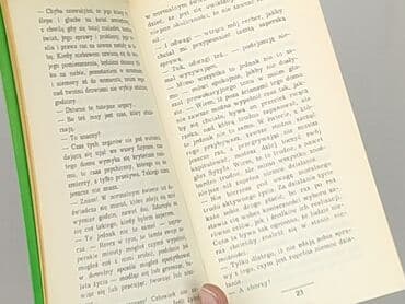 Książki: Książka, gatunek - Literatura faktu, stan - Dobry — 4