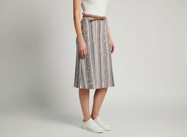 spódnice z dzianiny wełnianej: Spódnica damska, rozmiar M — 1