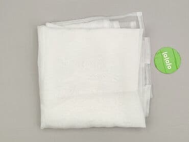 Artykuły papiernicze: Biała firana/woal z delikatnym, tłoczonym wzorem fal/riosów. Materiał — 2