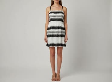 spódnice z falbaną na dole: Women`s dress, size S — 1