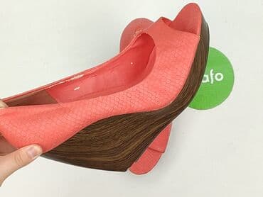 sandały koturna ccc: Sandals for women, size 36 — 5