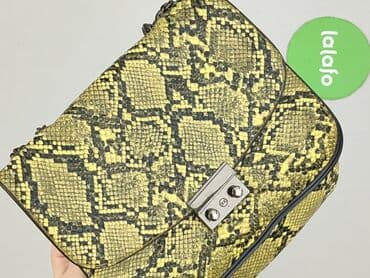 weekday czapka: Torebka, stan - Bardzo dobry — 5