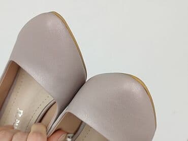 klapki miu miu z futerkiem: Sergio Leone, Półbuty damskie, 38 — 7