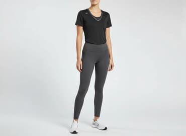 mystery box z koszulkami piłkarskimi: Reebok, T-shirt damski, rozmiar M — 8