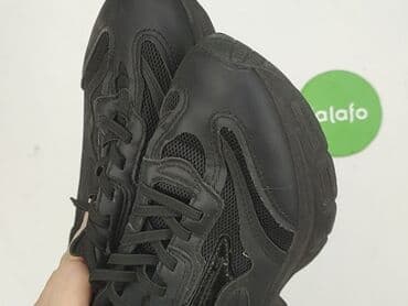 skarpetki z gumową podeszwą ccc: Sneakersy damskie, 38 — 5