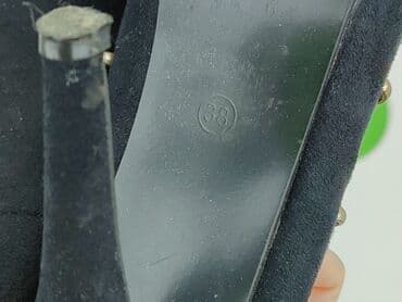 thunder buty: T.Taccardi, Flat shoes for women, size 38 — 6