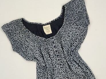 t shirty coca cola: New Look, Women's blouse, size M (EU 38) — 1