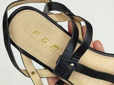 sandały płaskie z kamieniami: Sandals for women, size 41 — 5