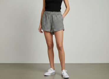 hm krótkie spodenki czarne: H&M, Szorty damskie, rozmiar S — 6