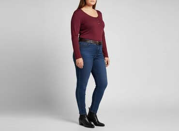 sukienki garsonki: Esmara, Women's blouse, 4XL at lalafo.pl — 7 sukienki garsonki: Esmara, Women's blouse, 4XL — 7