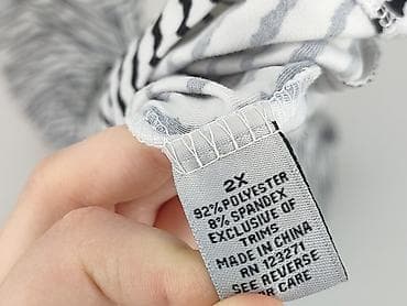 bluzka litera a: JustFab, Bluzka damska, rozmiar 2XL — 4