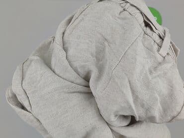 krótkie spodenki i nogi z cellulitem: H&M, Szorty damskie, rozmiar S — 4