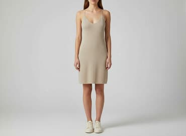 sukienka z połyskującego materiału: Sukienka damska, rozmiar S — 1