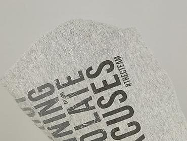 koszule xs: Bluza damska
, rozmiar XS — 7