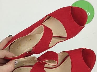 ccc kozaki czarne: Półbuty damskie, 36 — 7