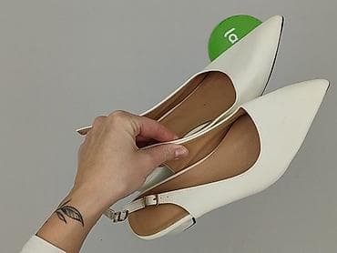 sandalki biale: Półbuty damskie, rozmiar 39 — 6