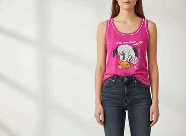 ubrania dla nastolatków: Футболка жіноча, розмір S — 1