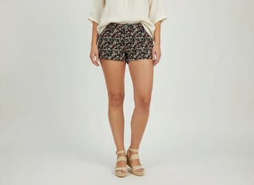 krótkie spodenki dla 50 latki: Szorty damskie, rozmiar 2XL — 1