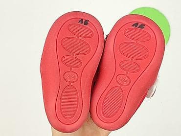 buty typu slippers: Kapcie 15 i mniejsze, Używany — 3