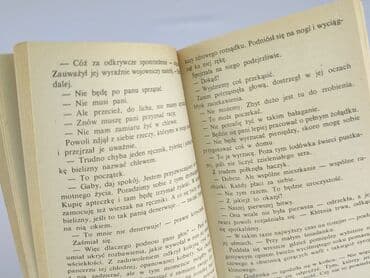 Książki: Książka, gatunek - Powieść, stan - Bardzo dobry — 3