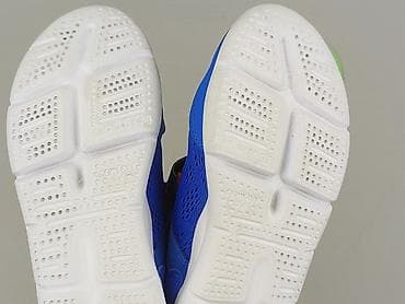 pull bear botki: Buty sportowe Decathlon, 34, Używany — 4