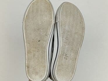 kapcie futrzane ccc: Buty sportowe Reserved, 33, Używany — 5