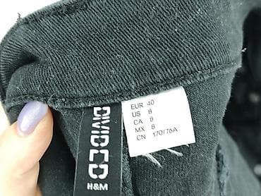 spodenki pitbulla: H&M Divided, Szorty damskie, rozmiar M — 4