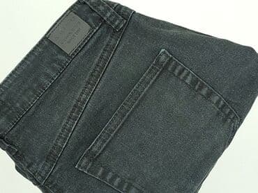 krótkie spodenki i nogi z cellulitem: Amisu, Szorty damskie, M — 6