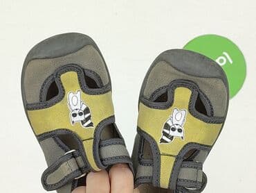 sandały i klapki: Sandałki 24, Używany — 5