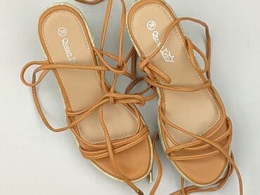 czarne sandały na koturnie born2be: Queen Vivi, Sandały damskie, rozmiar 38 — 1