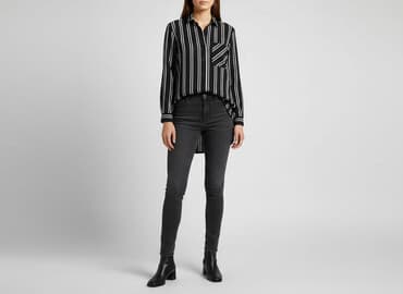 czarne spodnie i koszula: Koszula damska, rozmiar S — 1