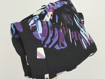 krótkie spodenki i nogi z cellulitem: Nutmeg, Szorty damskie, 2XL — 6