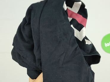 t shirty z czerwonem napisem: Women`s T-shirt, size M — 7