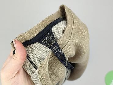 kurtka pikachu: Bershka, Bluza damska
, rozmiar S — 4