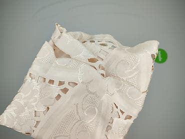 Artykuły papiernicze: Serwetka 75 x 75, kolor - Beżowy, stan - Bardzo dobry — 4