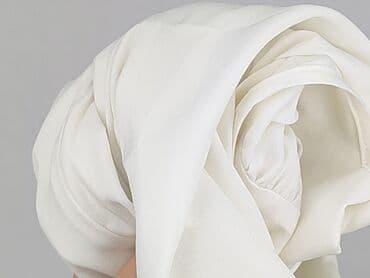 biale bluzki z odkrytymi ramionami: Atmosphere, Bluzka damska, rozmiar S — 6