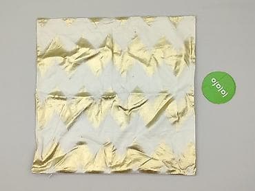 zegarek: Poszewka dekoracyjna na poduszkę – złoty wzór zygzak na białym tle - — 2