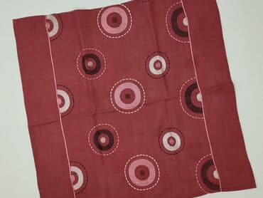 Серветка 56 x 56, колір - Бордовий, стан - Дуже гарний на lalafo.pl Серветка 56 x 56, колір - Бордовий, стан - Дуже гарний